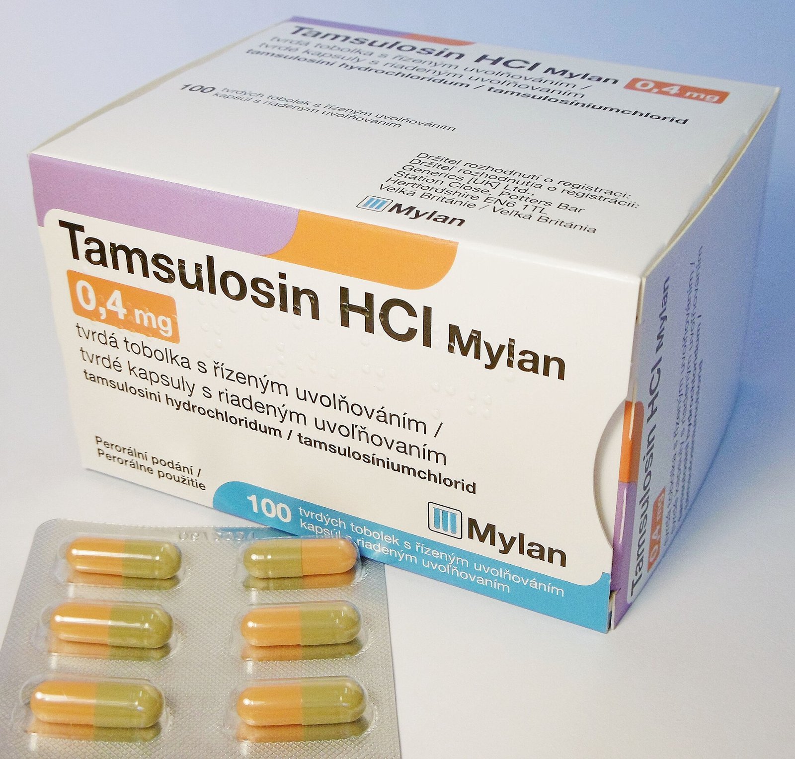 탐스로신 0.4mg 캡슐입니다. 전립선비대증으로 소변 줄기가 약할 때 많이 드시는 알파차단제입니다 (사진: Tomino de WS, CC BY-SA 4.0, 위키미디어 공용)